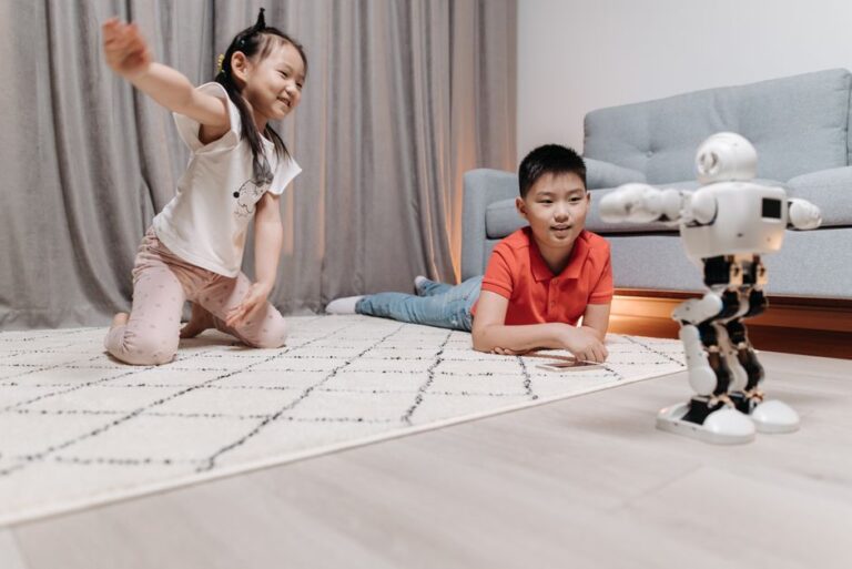 Renkli Robotlar ve Hızlı Çocuk